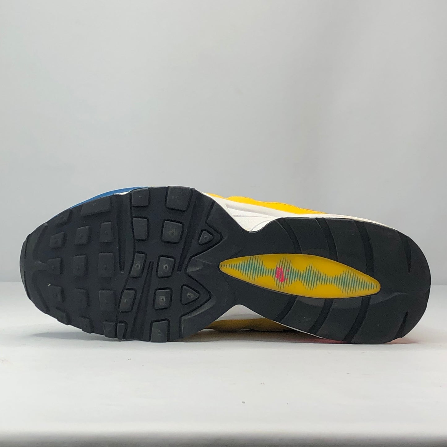 Nike Air Max 95 (gs) Big Kids (35.5 BR)
